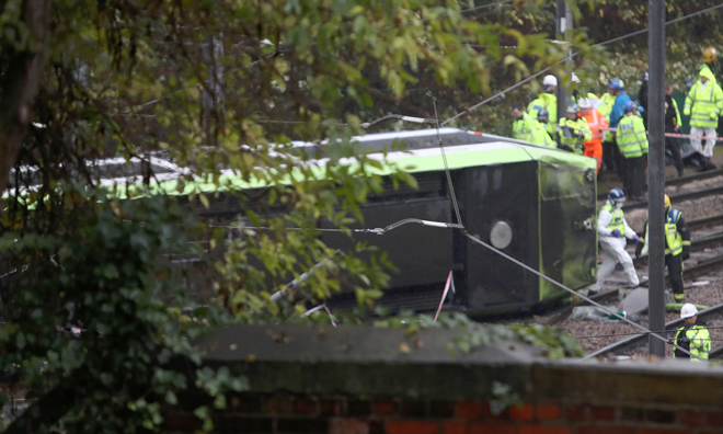 Major incident underway as Croydon tram derails in south London