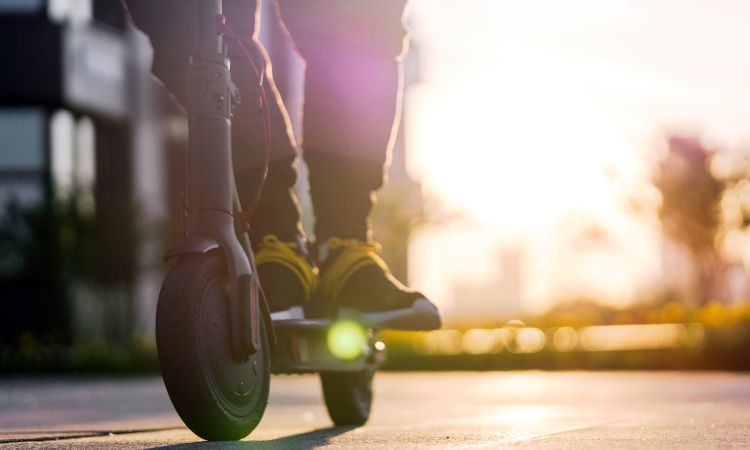 Commuters in the UK would look to e-scooter services to commute regularly