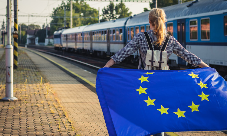 EU invests over €2 billion in 140 transport projects to jump-start economy