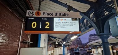 Paris metro stations equipped with accessible real-time information panels