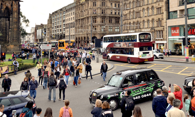 Edinburgh set to introduce safety measures for pedestrians and cyclists