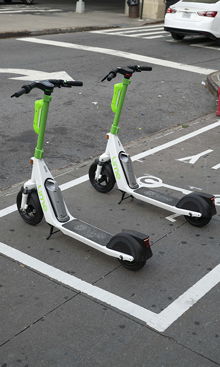 apoyo restante fuerte Lime launches 1,000 electric scooters in New York City