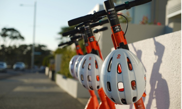 Neuron reinforces helmet safety as new report underlines e-scooter risks