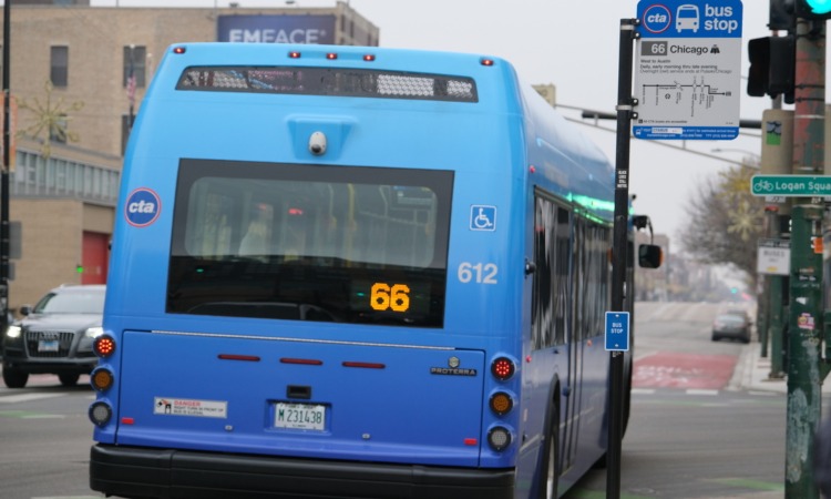 CDOT and CTA make Chicago Avenue's bus only lanes permanent