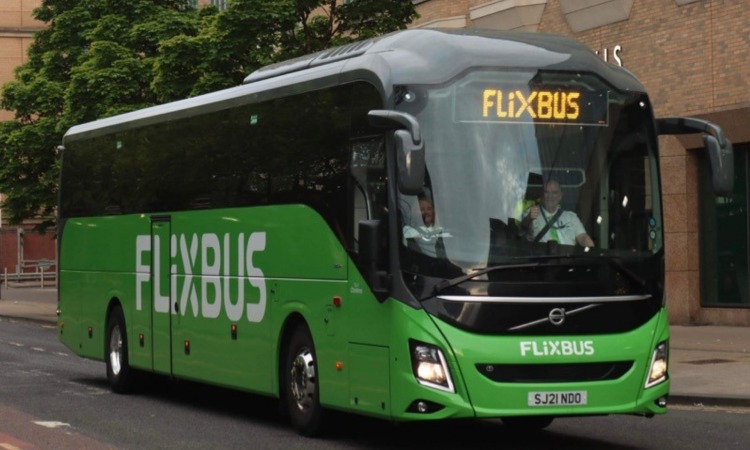 FlixBus UK announces first partnership with Leeds-based operator