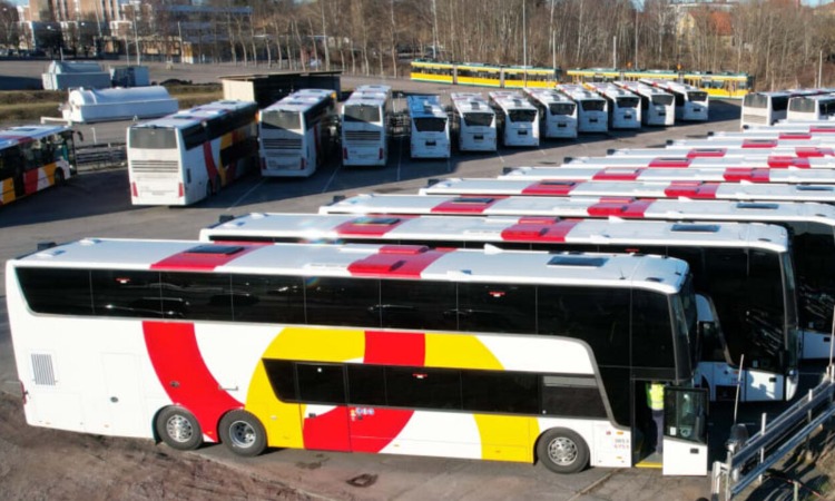 Transdev begins operating regional bus services in Östergötland, Sweden
