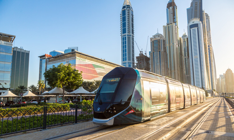 Dubai RTA and Etisalat to enhance cooperation in technology fields