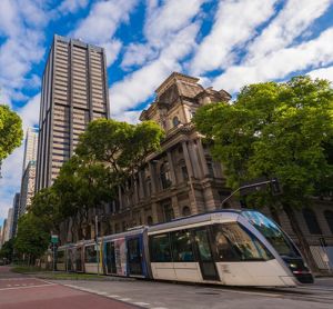 New UITP report offers guidance on transition to renewable energy