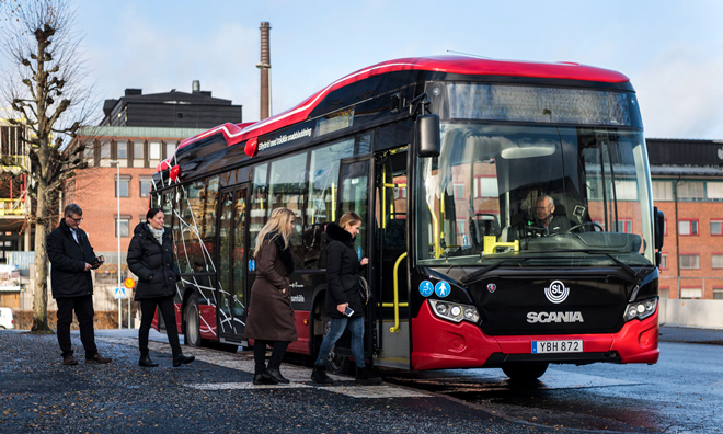 Bus service featuring wireless charging tested in Swedish urban traffic