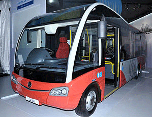 Optare's Ashok Leyland branded Solo – the first low floor midibus