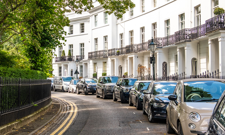 Report calls for London parking controls to promote sustainable mobility