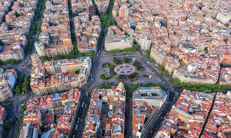Barcelona’s "Superblocks" model given funding boost by the EIB