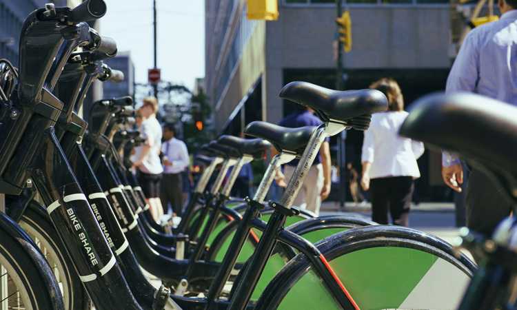 Toronto adds e-bikes to bike share network